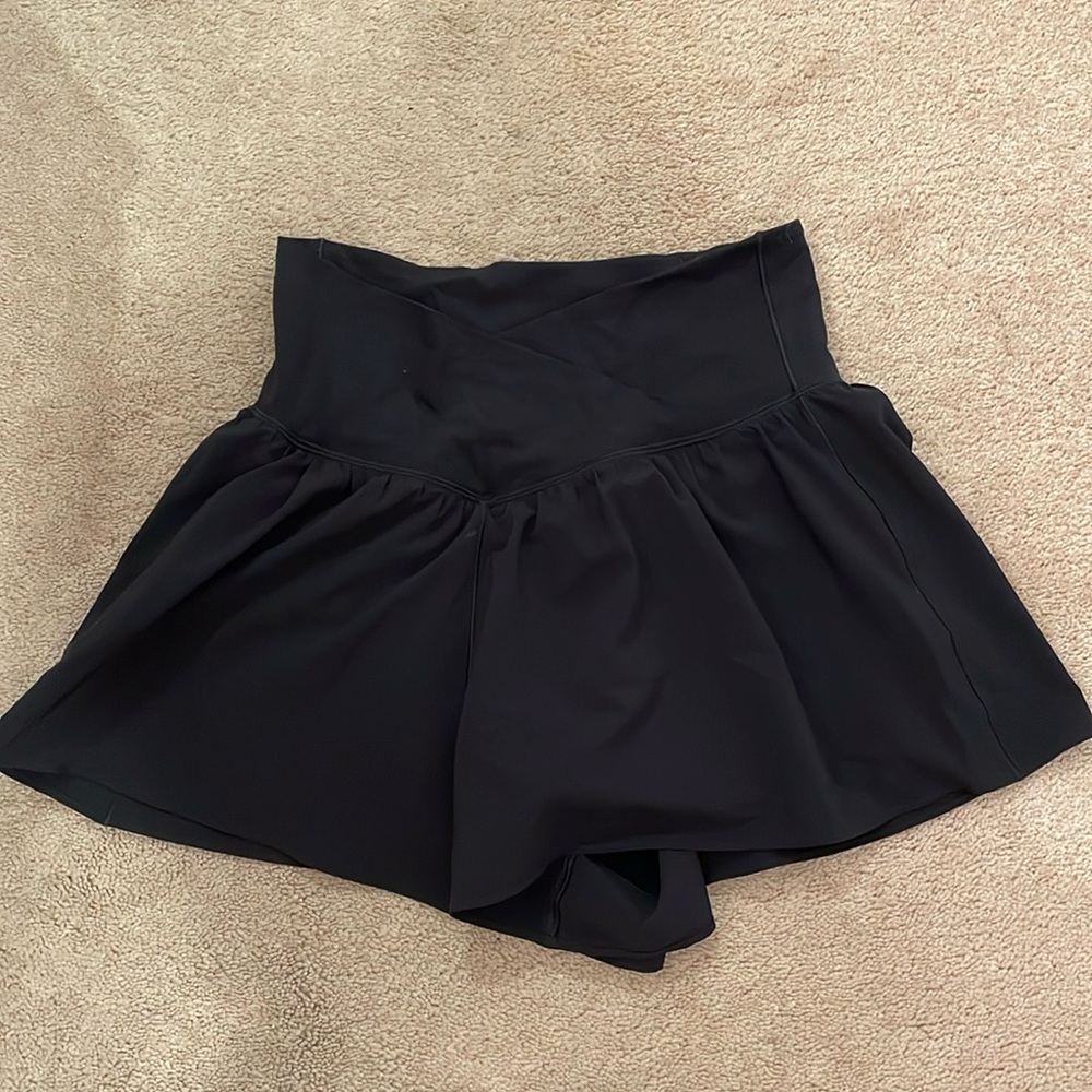 Halara High Waisted Crossover Side Pocket Split 2 in 1 Casual Workout Shorts